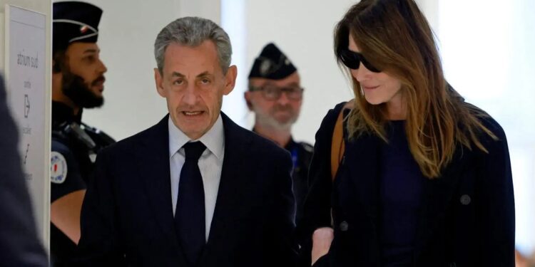 Ιστορική απόφαση για Σαρκοζί: 5 χρόνια φυλακή για τις «μίζες» από τον Καντάφι – Θα φυλακιστεί ακόμα και αν ασκήσει έφεση