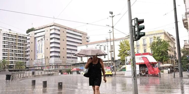 Καιρός: Ισχυρές βροχές και καταιγίδες – Έκτακτο δελτίο επιδείνωσης από την ΕΜΥ