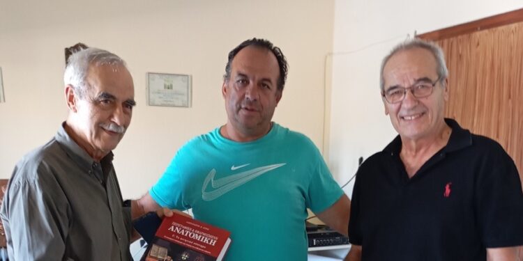 Ευχαριστήριο από τον Δήμο Σκύδρας για τους αδερφούς Αλέξανδρο και Κωνσταντίνο Άγιο