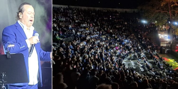 Μαγική βραδιά με τον Γιάννη Πάριο στην Έδεσσα – Το κόκκινο τριαντάφυλλο και η συγκίνηση του καλλιτέχνη