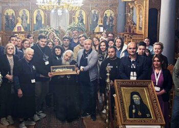 Έδεσσα: Σε κλίμα κατάνυξης η αναχώρηση της δεξιάς χειρός του Αγίου Νεκταρίου