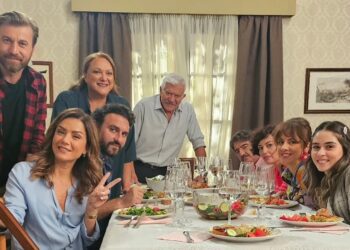 «Το σόι σου» επιστρέφει: Οι Χαμπέοι ξαναέσμιξαν γύρω από το τραπέζι τους έξι χρόνια μετά