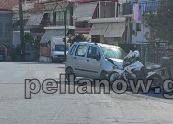 Τροχαίο στα Γιαννιτσά, στη διασταύρωση πριν το Νοσοκομείο (ΦΩΤΟ)