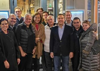 Η Ντόρα Μπακογιάννη ανέβασε φωτογραφία μαζί με τον Αλέξη Τσίπρα: «Μας χαρακτήρισαν ως μία από τις καλύτερες ομάδες»