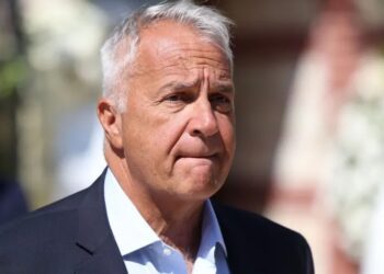 Μάκης Βορίδης: «Μου επιτέθηκαν χούλιγκαν της ακροαριστεράς, δεν σεβάστηκαν ούτε την 12χρονη κόρη μου»