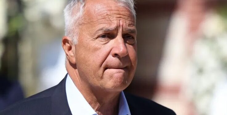 Μάκης Βορίδης: «Μου επιτέθηκαν χούλιγκαν της ακροαριστεράς, δεν σεβάστηκαν ούτε την 12χρονη κόρη μου»