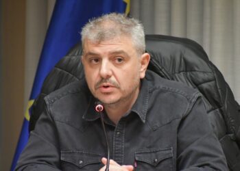 Ο Δήμαρχος Αλμωπίας Ν. Παρούτογλου δίνει απαντήσεις για το Χριστουγεννιάτικο Χωριό