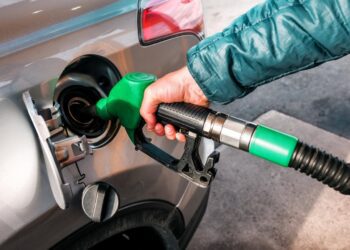 Βαριά πρόστιμα σε βενζινάδικα – Πουλούσαν νοθευμένα καύσιμα