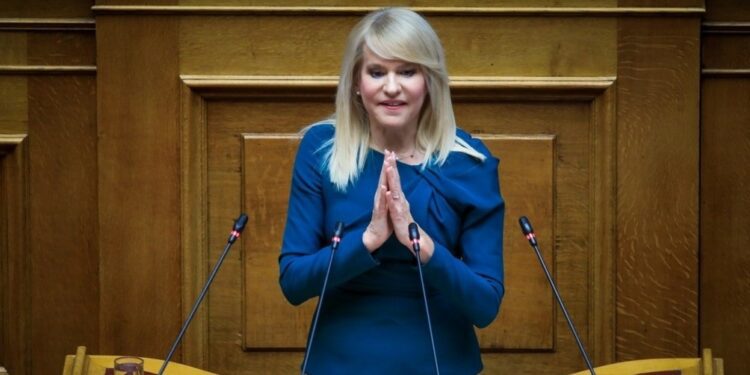 Θ. Τζάκρη: «Η κυβέρνηση Μητσοτάκη εξαπατά και πτωχεύει τους Έλληνες αγρότες και κτηνοτρόφους»