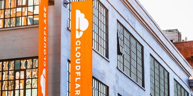 «Έπεσε» το Cloudflare: Εκτός λειτουργίας το Χ και πολλές ιστοσελίδες