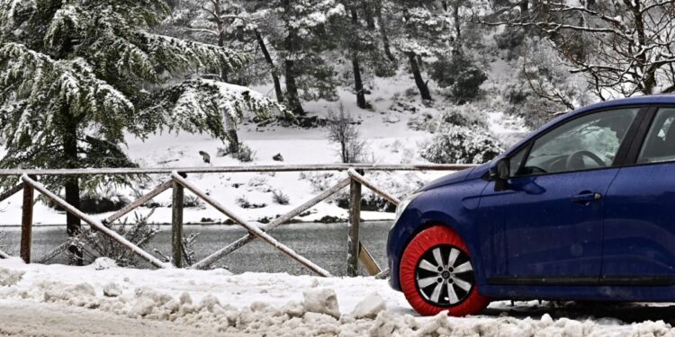 Υποχρεωτικές οι αλυσίδες για όσα οχήματα κινούνται στην Πέλλα