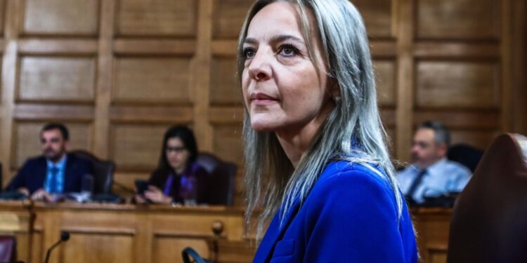 ΟΠΕΚΕΠΕ: Πήγε στην εξεταστική επιτροπή η «αγρότισσα με τη Ferrari» Καλλιόπη Σεμερτζίδου