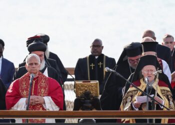 Ο πάπας Λέων και ο πατριάρχης Βαρθολομαίος απήγγειλαν μαζί το «Πιστεύω» στη Νίκαια Βιθυνίας – Η κοινή έκκληση ενότητας