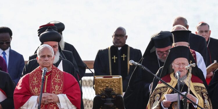 Ο πάπας Λέων και ο πατριάρχης Βαρθολομαίος απήγγειλαν μαζί το «Πιστεύω» στη Νίκαια Βιθυνίας – Η κοινή έκκληση ενότητας