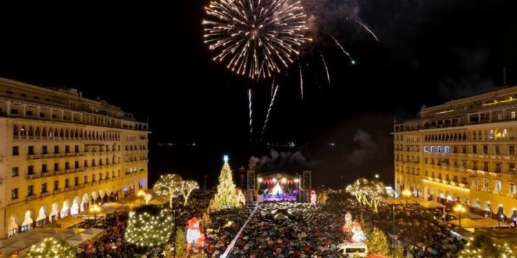 H Θεσσαλονίκη ετοιμάζεται για τα Χριστούγεννα: Ποιος τραγουδιστής «έκπληξη» θα ανάψει το δέντρο