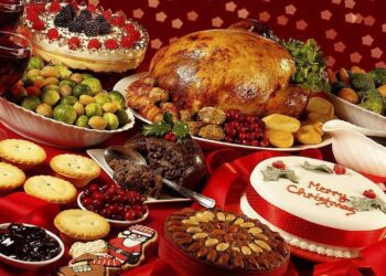 Ακρίβεια: Ακριβότερο αναμένεται να είναι φέτος το χριστουγεννιάτικο τραπέζι