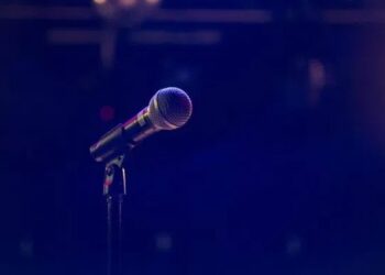 Καταγγελία που σοκάρει για πολύ γνωστό τραγουδιστή