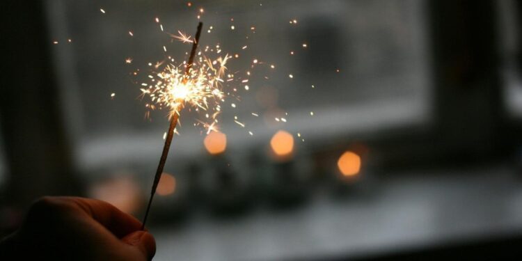 Αυτά είναι τα 4 ζώδια που ευνοούνται οικονομικά τον Ιανουάριο του 2026