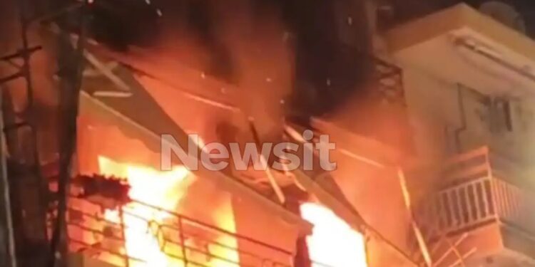 Θεσσαλονίκη: Τρίδυμα μωρά σώθηκαν από φωτιά σε πολυκατοικία στην Κάτω Τούμπα