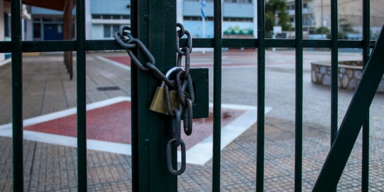 Πότε ανοίγουν τα σχολεία μετά την Πρωτοχρονιά 2026