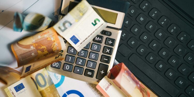 Συντάξεις Ιανουαρίου: Χριστουγεννιάτικο «δώρο» – Νωρίτερα οι πληρωμές