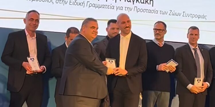 Διάκριση για τον Αντιδήμαρχο Αλμωπίας Θ. Σαμαρά με το βραβείο «Ηρωικές Καρδιές» της Γραμματείας για την Προστασία των Ζώων