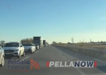 Μεγάλη ταλαιπωρία για οδηγούς της Πέλλας που κινήθηκαν τη Δευτέρα από και προς Θεσσαλονίκη – Ατελείωτες ουρές χιλιομέτρων