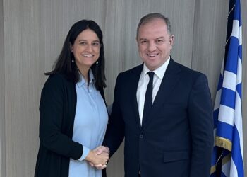 Συνάντηση του Δ. Σταμενίτη με την Υπουργό Εργασίας Ν. Κεραμέως