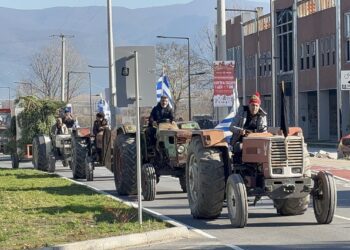 Πρωτοφανής κινητοποίηση των αγροτών στην Αριδαία – Τα τρακτέρ βγήκαν στους δρόμους