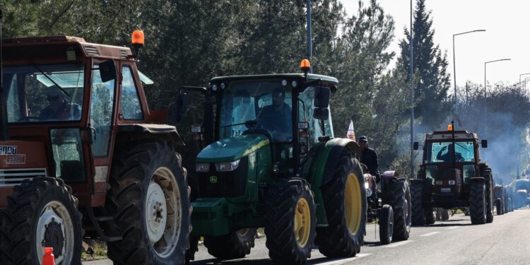 Συμπαράσταση φορέων του Δήμου Πέλλας στον αγώνα των αγροτών