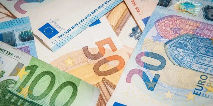 ΑΑΔΕ: Όλοι οι φόροι που πρέπει να πληρώσουμε μέχρι τέλος του 2025