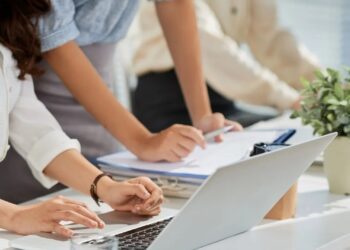 Δουλέψαμε 177 ημέρες το 2025 για να καλύψουμε τις υποχρεώσεις μας προς το κράτος, δείχνει μελέτη