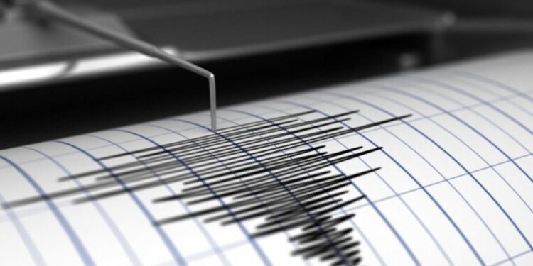 Ανησυχία από τη συνεχή σεισμική δραστηριότητα στην Αλμωπία