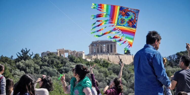 Πότε «πέφτουν» Τσικνοπέμπτη, Καθαρά Δευτέρα και Πάσχα