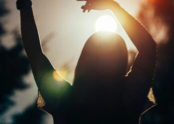 Πανσέληνος του Λύκου στις 3 Ιανουαρίου 2026: 4 ζώδια που “σπάνε τα δεσμά” με το παρελθόν