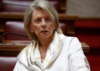 Έλενα Ακρίτα: «Έχω κάνει έκτρωση, συχνά αναρωτιέμαι ποια θα ήταν η ζωή του παιδιού που δεν γεννήθηκε»