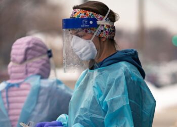 Θανατηφόρος ιός που μεταδίδεται από νυχτερίδες, χωρίς θεραπεία, εξαπλώνεται με «επιδημικό δυναμικό»