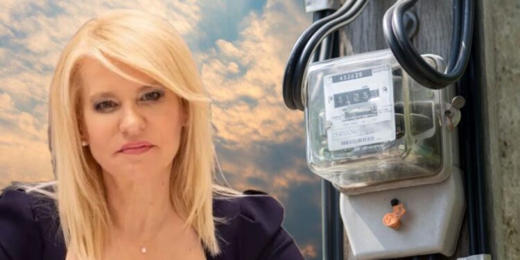 Απροστάτευτοι οι καταναλωτές – Ο ΔΕΔΔΗΕ τους κατηγορεί για ρευματοκλοπή χωρίς αποδείξεις