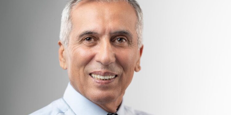 Στα «χαρακώματα» Στ. Καστερίδης και Θ. Ουραηλίδης: Του ζητούν να παραδώσει την έδρα στον συνδυασμό με τον οποίο εξελέγη