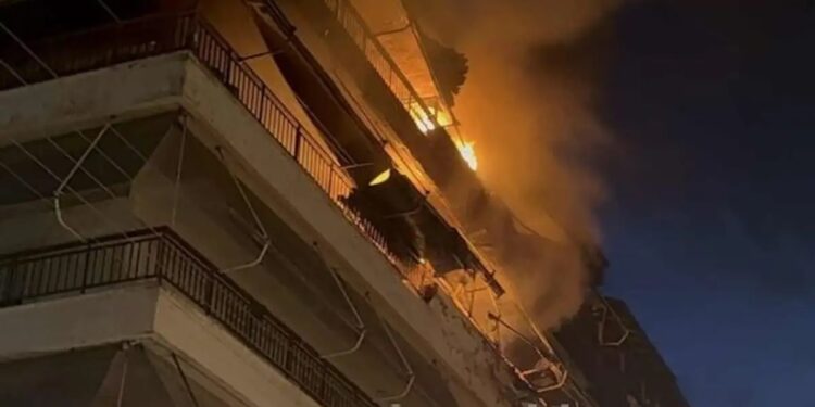 Φωτιά σε διαμερίσματα στην Αλεξάνδρεια Ημαθίας