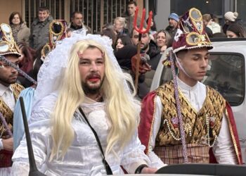 Αριδαία: Η πόλη χορεύει στο ρυθμό των Μωμόγερων