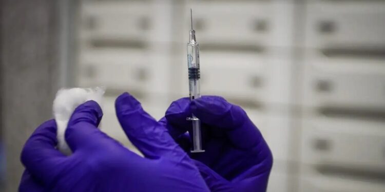 Γρίπη: Ασφυκτική πίεση στα νοσοκομεία – 150 παιδιά στα παιδιατρικά μέσα σε τρεις μέρες