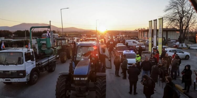 «Ναι» από τους αγρότες για συνάντηση με τον Πρωθυπουργό την Τρίτη