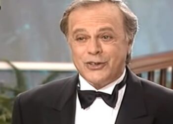 Οι πιο χαρακτηριστικές ατάκες του Γιάγκου Δράκου στην «Λάμψη» που έμειναν αξέχαστες