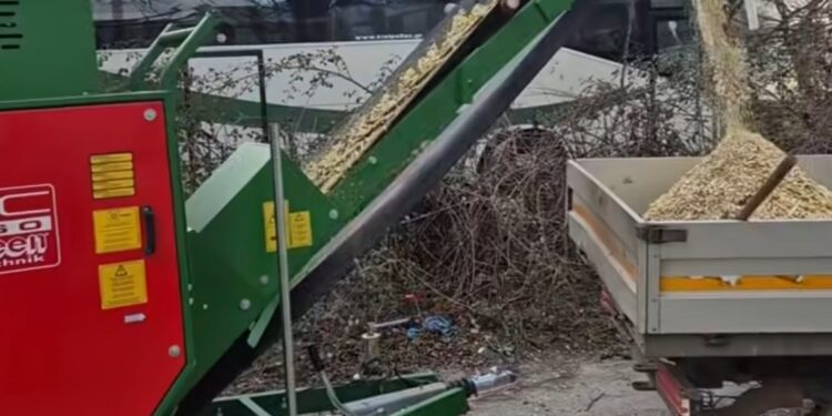 Δήμος Αλμωπίας: Το επόμενο βήμα είναι η διαχείριση των κλαδιών που κατέληγαν στα ποτάμια