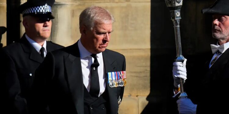 Σύλληψη Άντριου για υπόθεση Επστάιν: Αντιμέτωπος ακόμη και με ισόβια ο έκπτωτος πρίγκιπας