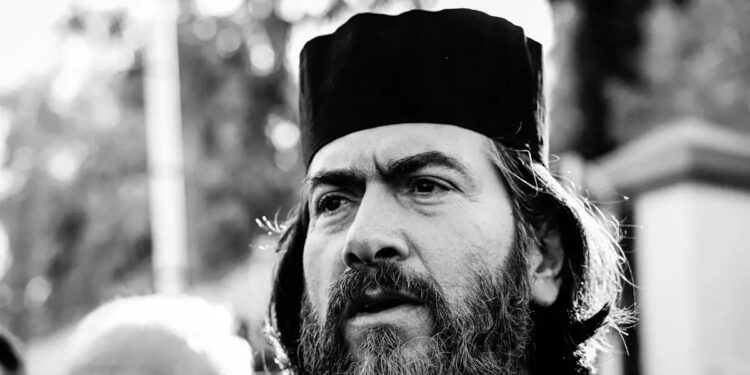 Πατέρας Αντώνιος: «Αδυνατώ να καταβάλω την εγγύηση των 60.000 ευρώ, ελπίζω στην βοήθεια των συνανθρώπων μου»