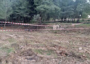 Για πάνω από ένα χρόνο είχε αφεθεί σε χωράφι στη Χαλκιδική η μουμιοποιημένη σορός που βρέθηκε μέσα σε μαύρη σακούλα