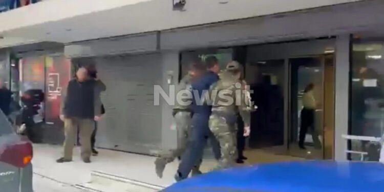 Στο Αεροδικείο ο Σμήναρχος που ομολόγησε κατασκοπεία υπέρ της Κίνας – Το προφίλ, ο τρόπος δράσης και οι πληροφορίες για το ΝΑΤΟ