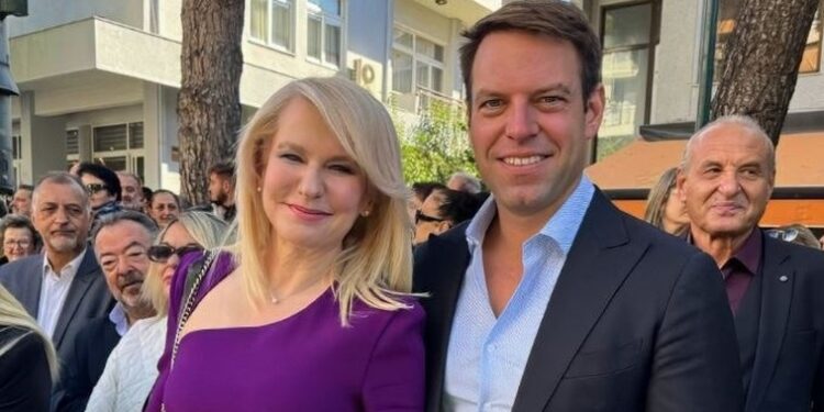 Πέρασε η πρόταση Κασσελάκη για το νέο όνομα – Αντιπρόεδροι οι Θ. Τζάκρη και Μ. Κοροβέση